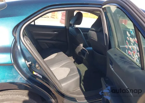 2018 Toyota Camry Se z USA, uszkodzony, nr VIN 4T1B11HK3JU637018